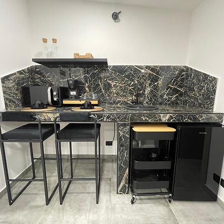קרלנטיני B&B Vittoria House מראה חיצוני תמונה