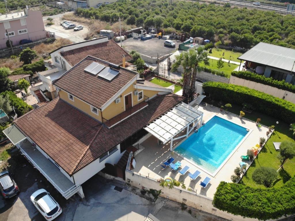 קרלנטיני B&B Vittoria House מראה חיצוני תמונה
