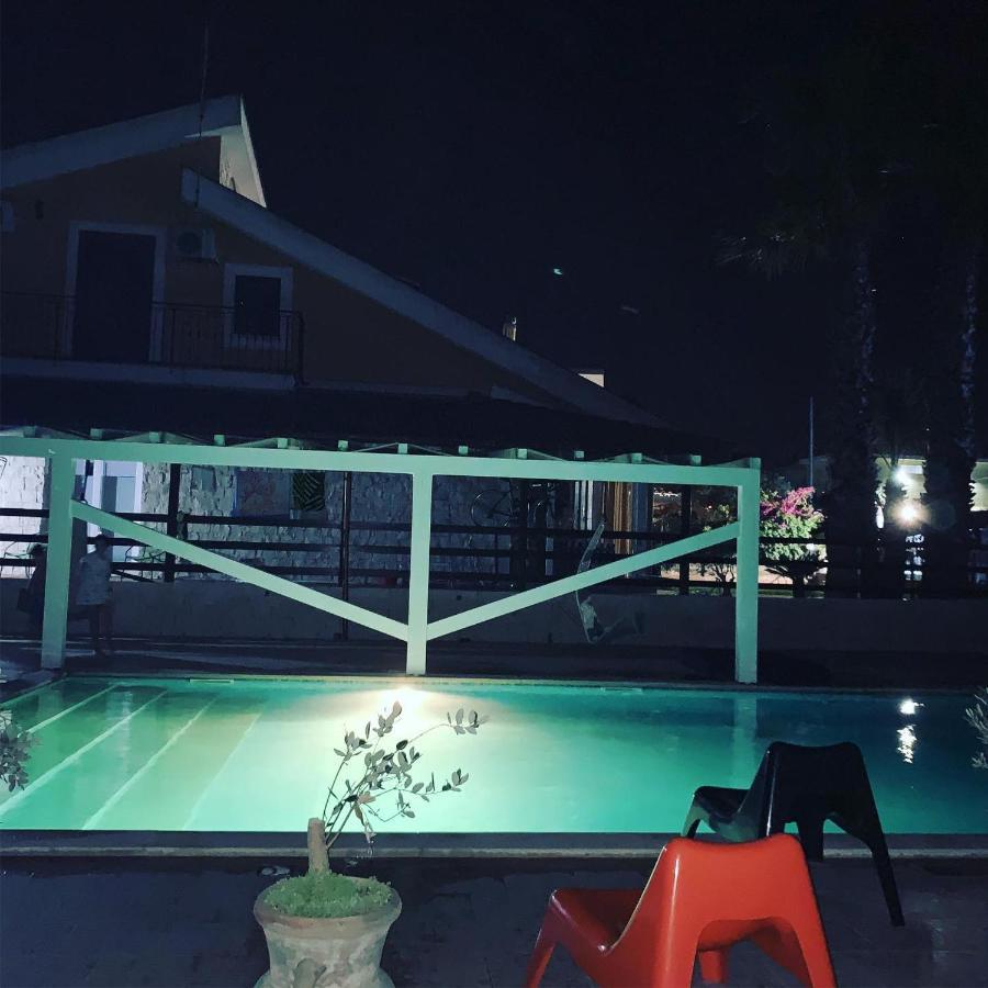 קרלנטיני B&B Vittoria House מראה חיצוני תמונה
